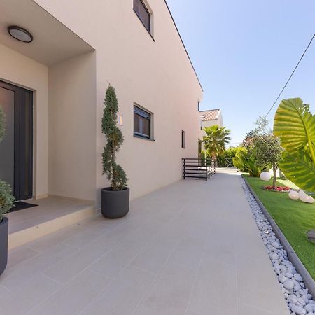 Luxury Villa My Wish With Pool Kastel Stari Exterior photo
